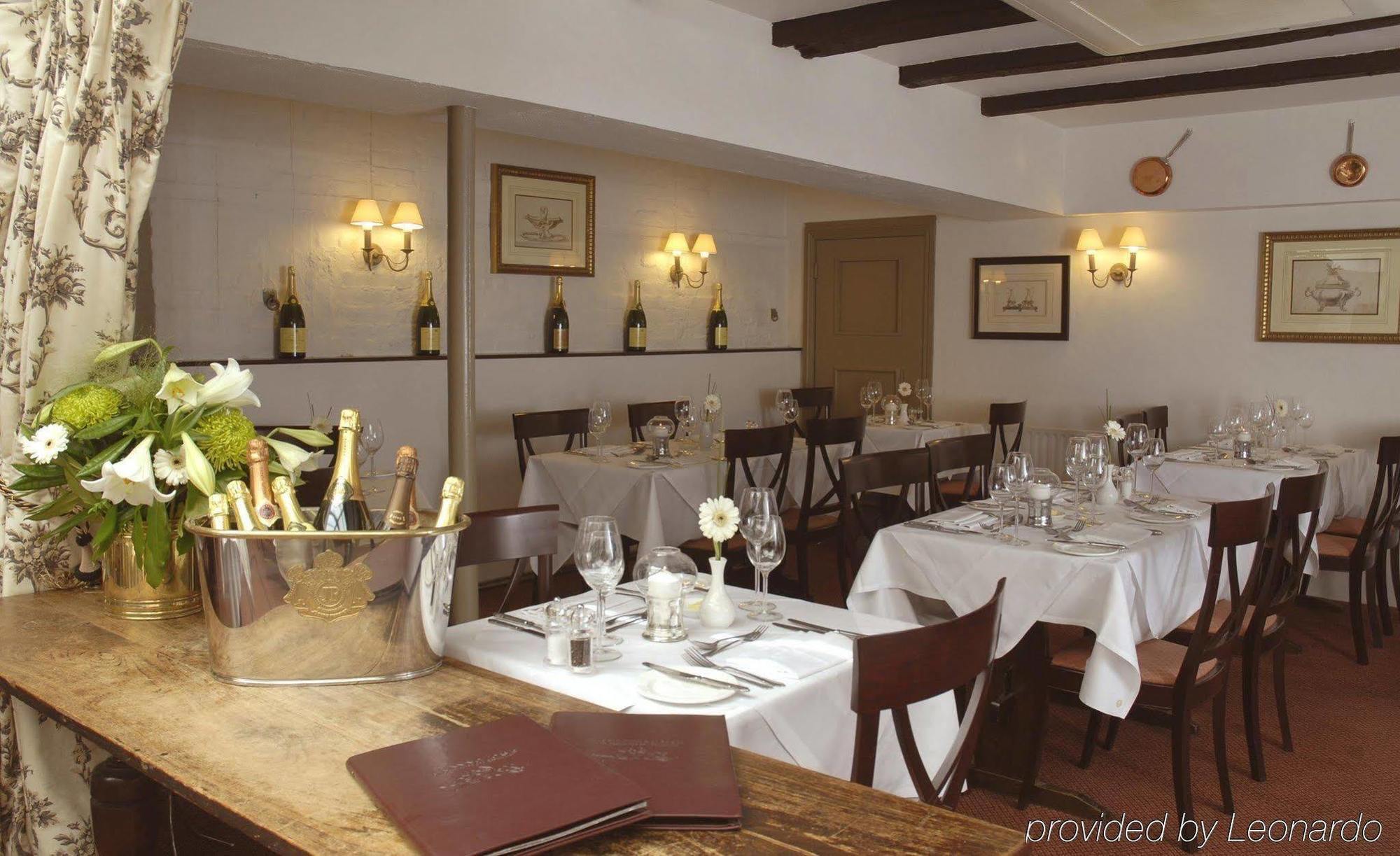 The Running Horses Hotel Mickleham Restaurante foto